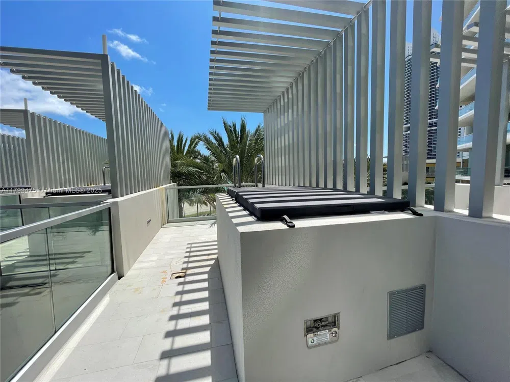 18501 Collins Avenue #Cabana 22 Sunny Isles Beach, FL 33160