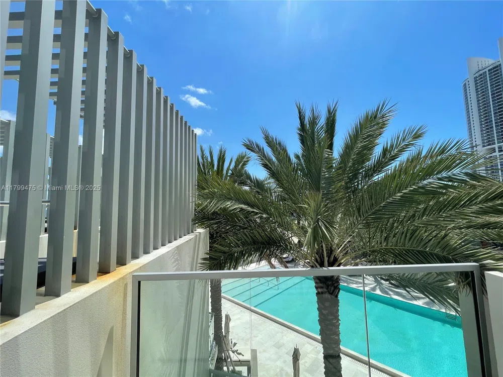 18501 Collins Avenue #Cabana 22 Sunny Isles Beach, FL 33160