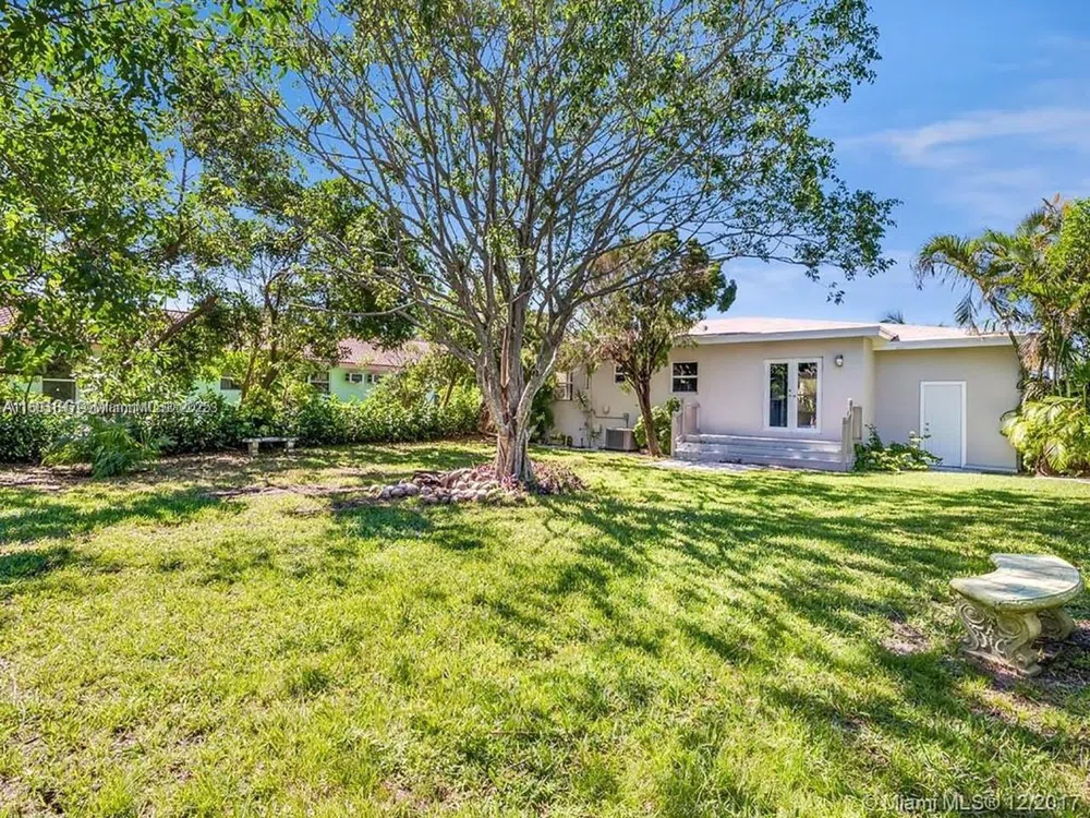 1231 16th Ct Hollywood, FL 33020