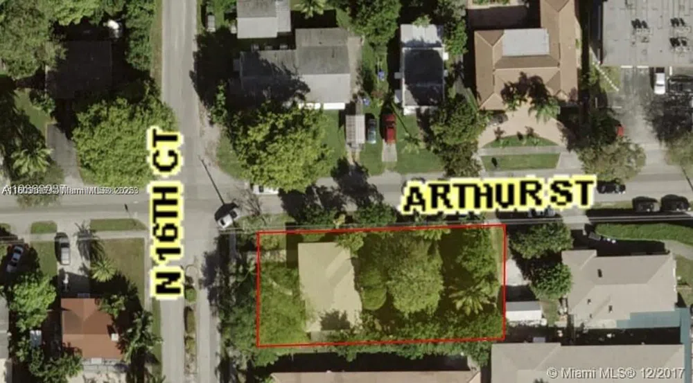 1231 16th Ct Hollywood, FL 33020