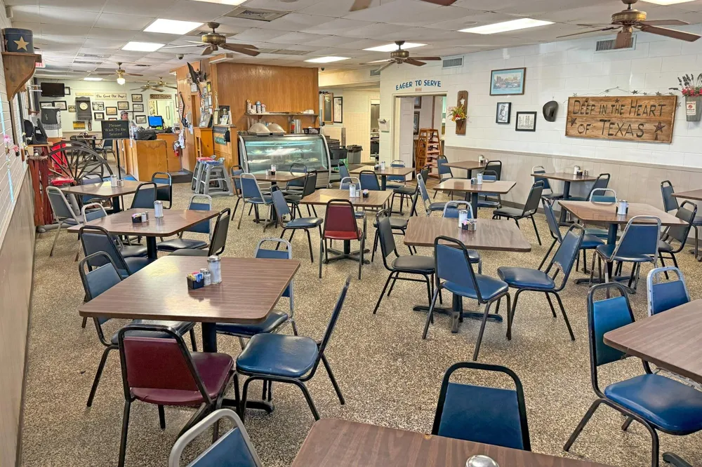 1403 Navarro Street Victoria, TX 77901