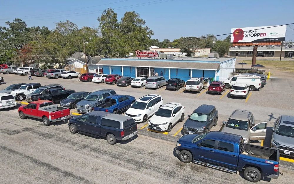 1403 Navarro Street Victoria, TX 77901