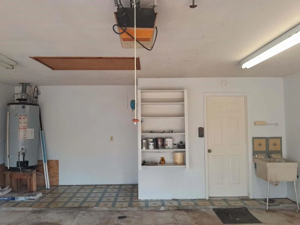 209 Montclaire Dr Drive West Columbia, TX 77486