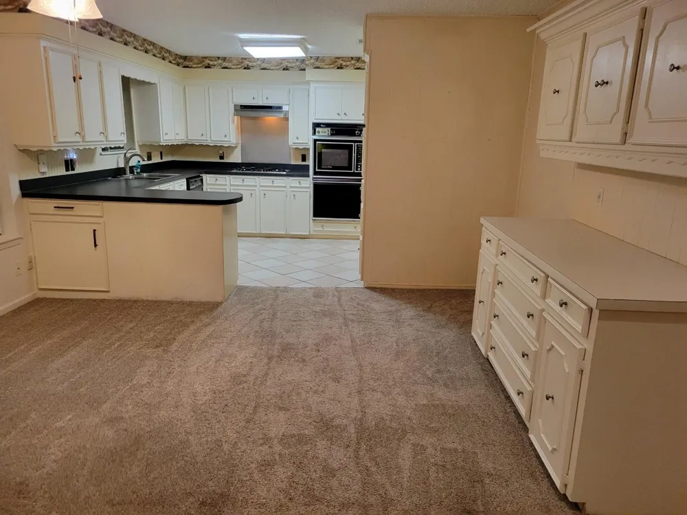 209 Montclaire Dr Drive West Columbia, TX 77486