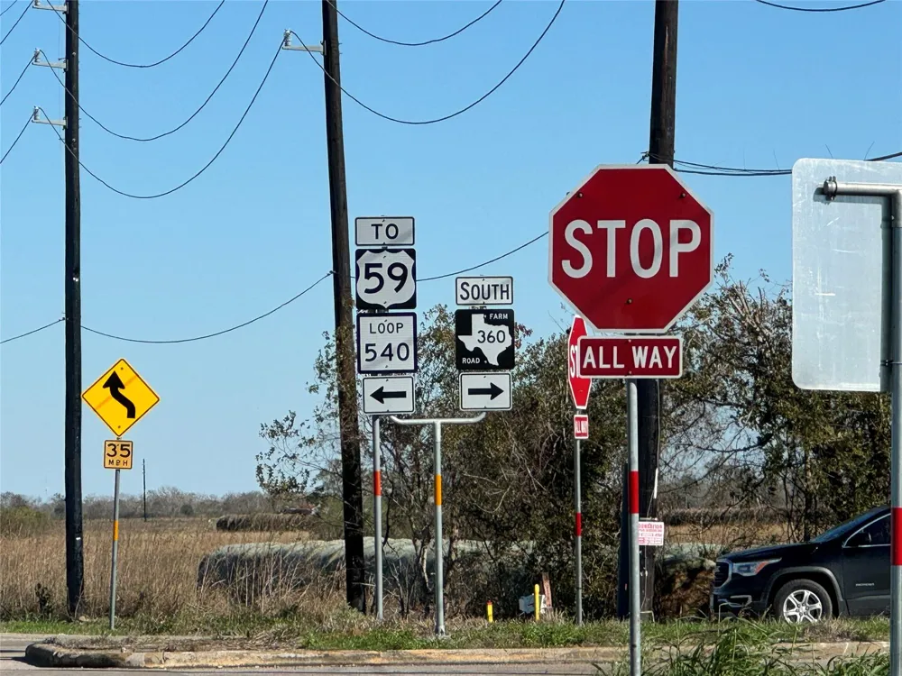 Southwest Fwy / Highway 59 Freeway Beasley, TX 77417