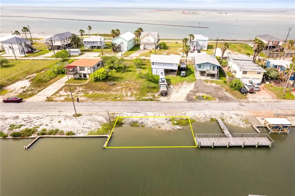 90 Bayshore Ingleside on the Bay, TX 78362