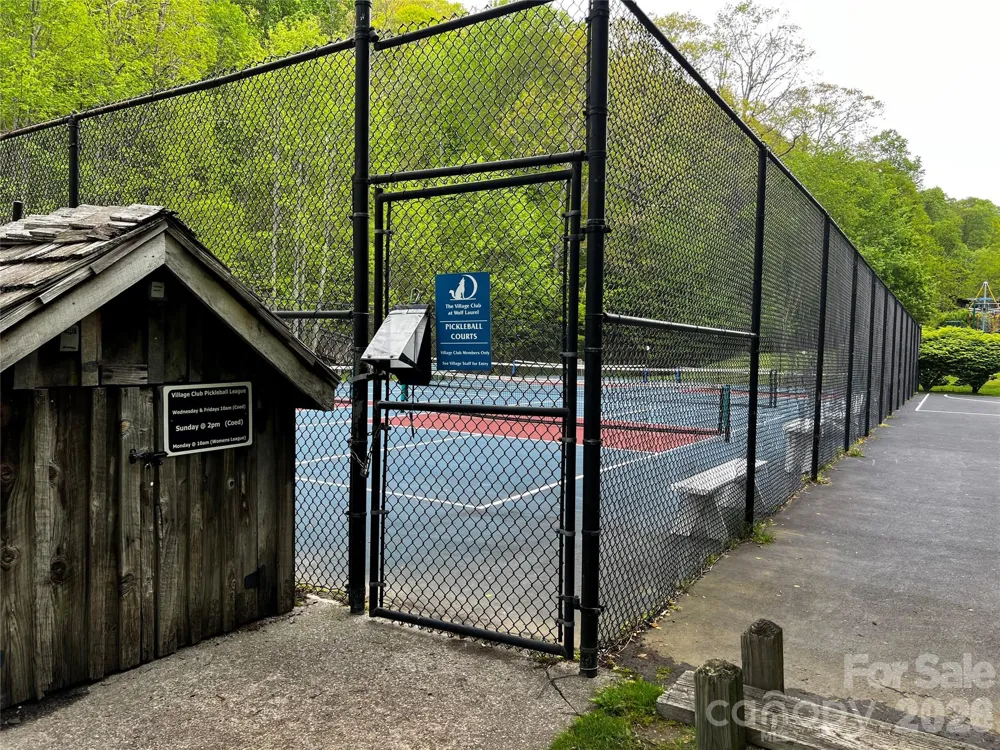 1 Pearl Way Mars Hill, NC 28754