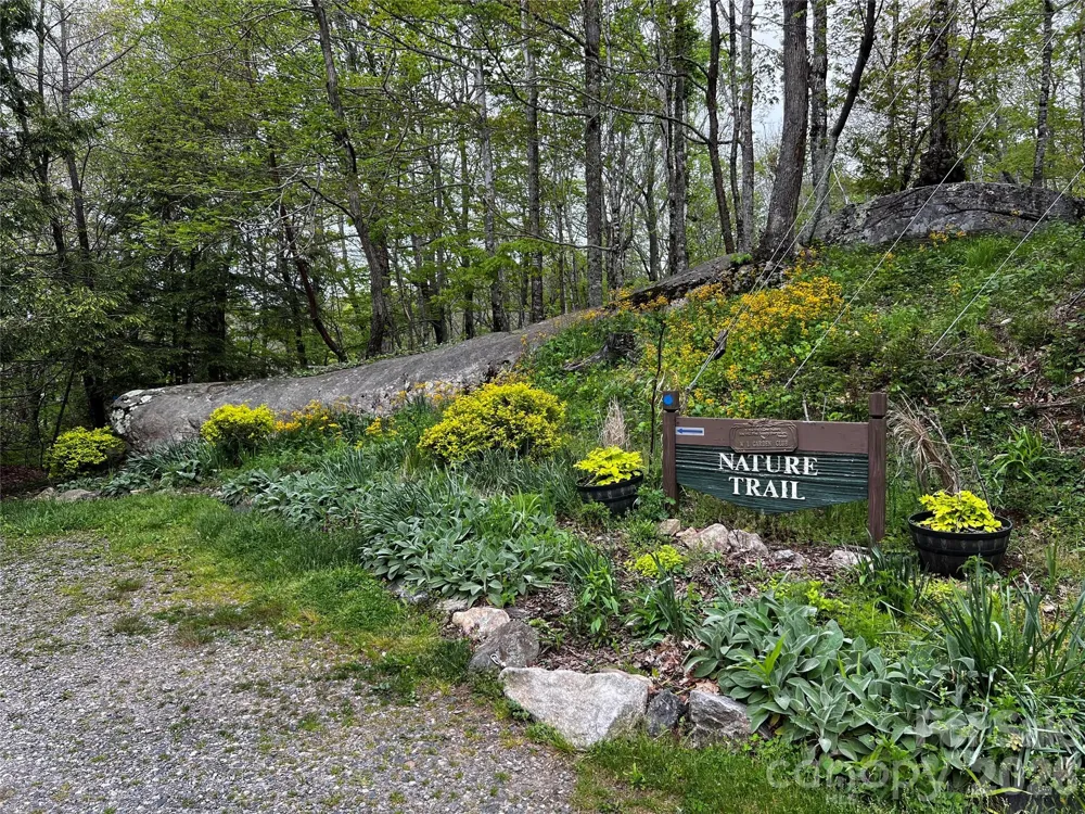 1 Pearl Way Mars Hill, NC 28754