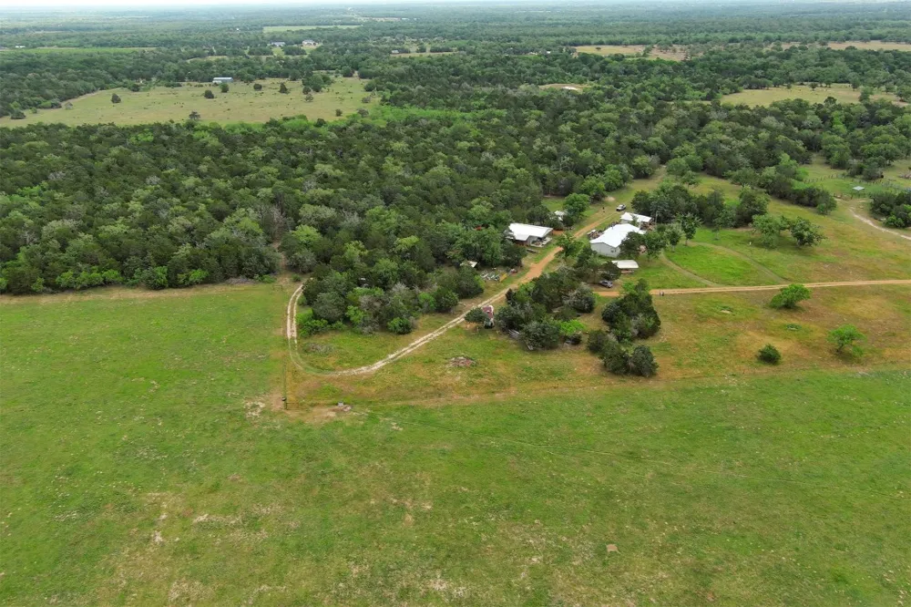 13831 Tx-95 Highway Flatonia, TX 78941