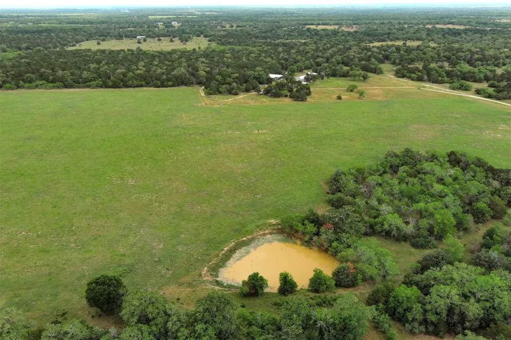 13831 Tx-95 Highway Flatonia, TX 78941
