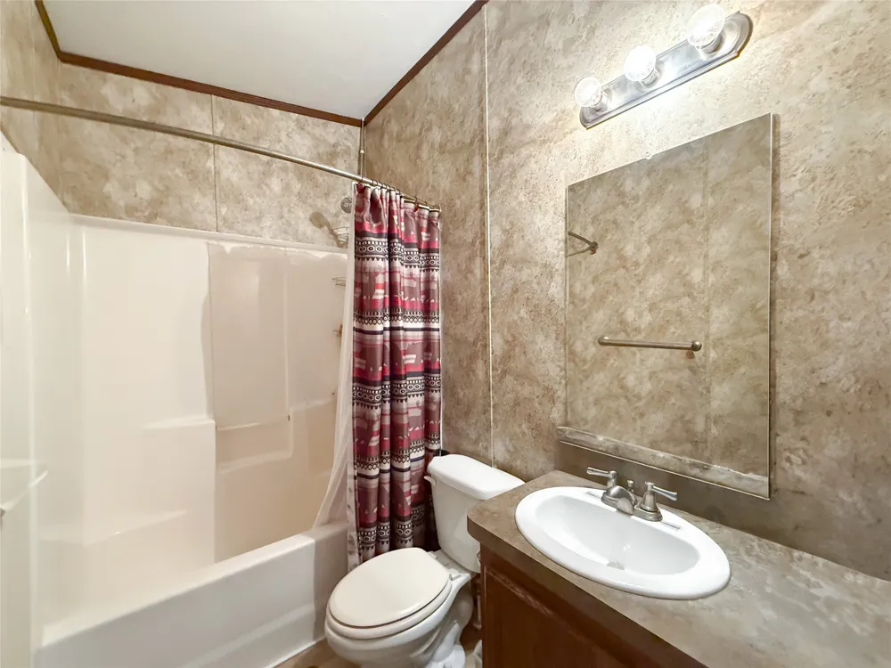 845 Caldwell Street Lexington, TX 78947