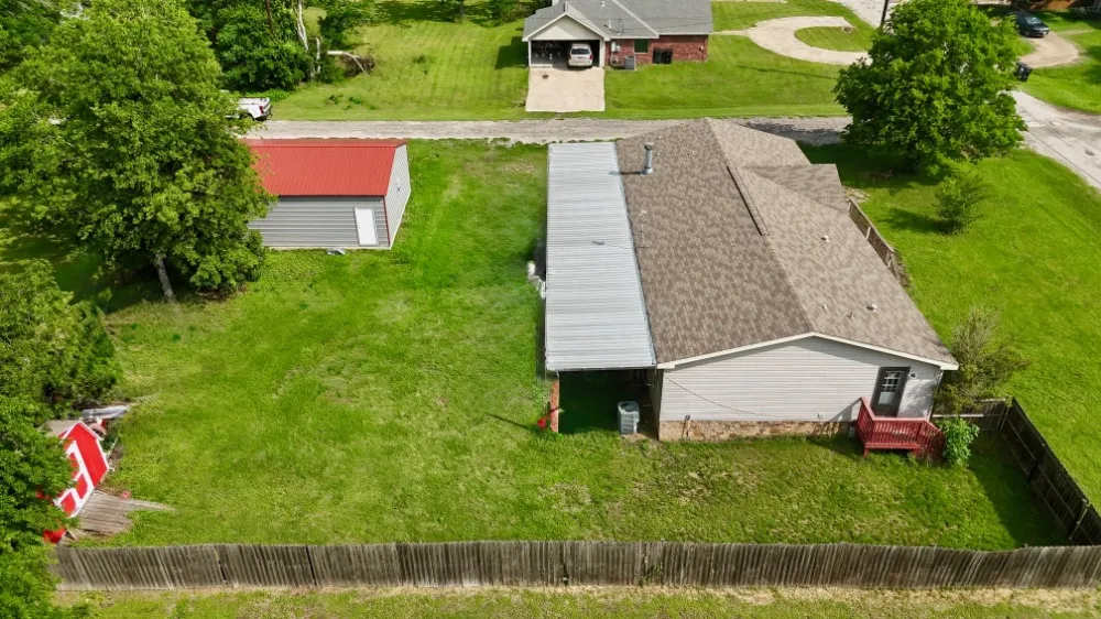845 Caldwell Street Lexington, TX 78947