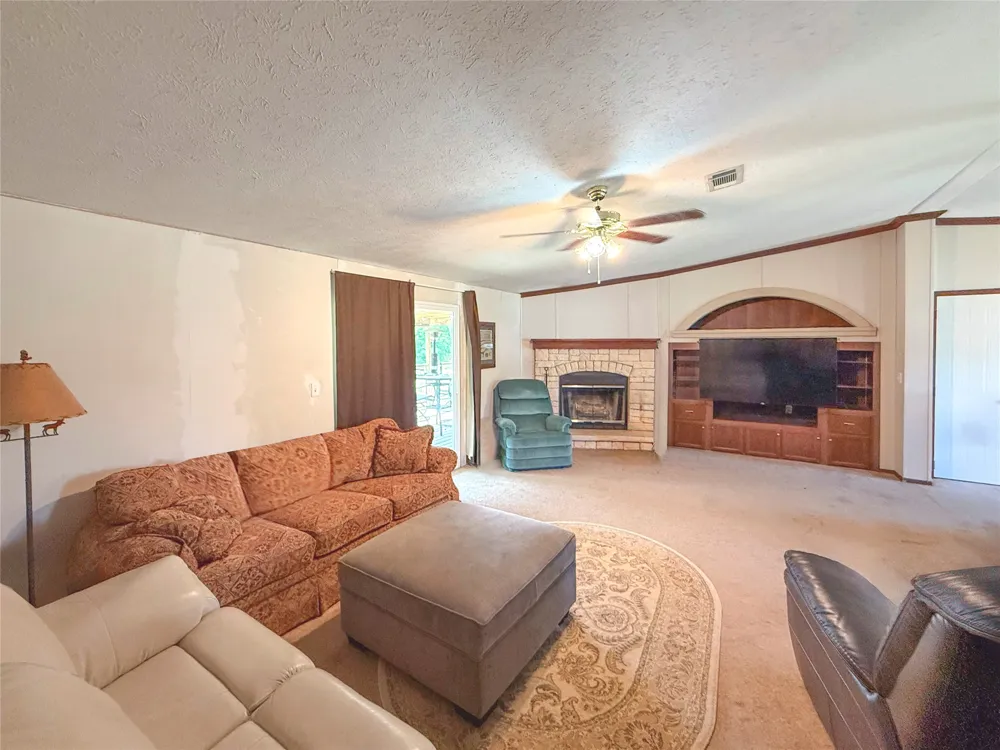 845 Caldwell Street Lexington, TX 78947
