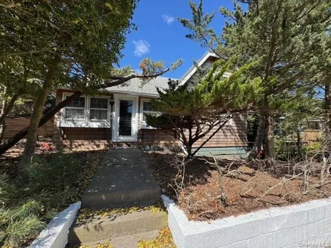 850 Evergreen Walk