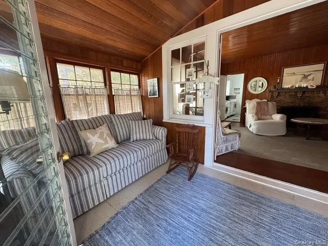 850 Evergreen Walk Ocean Beach, NY 11770