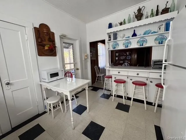 850 Evergreen Walk Ocean Beach, NY 11770