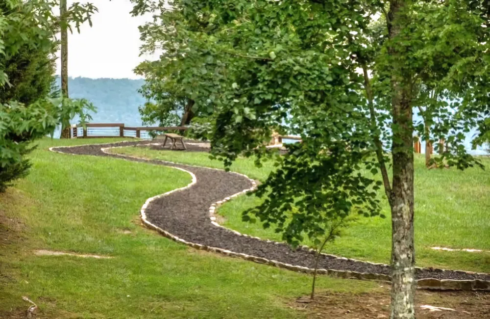 6070 Raulston Falls Road Jasper, TN 37347