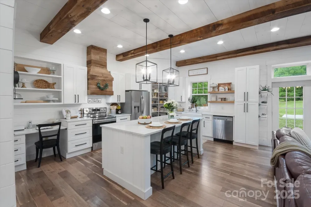942 Paint Fork Road Mars Hill, NC 28754