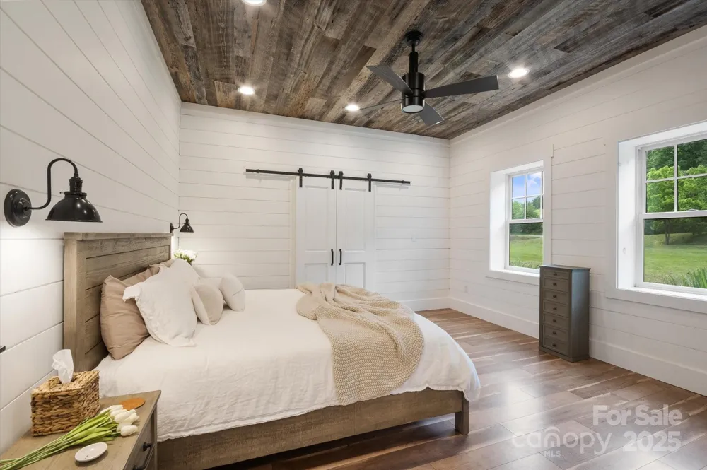 942 Paint Fork Road Mars Hill, NC 28754