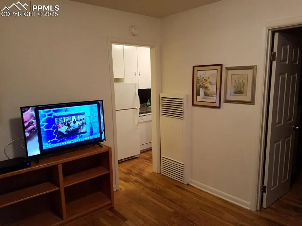 2416 W Vermijo Avenue Colorado Springs, CO 80904