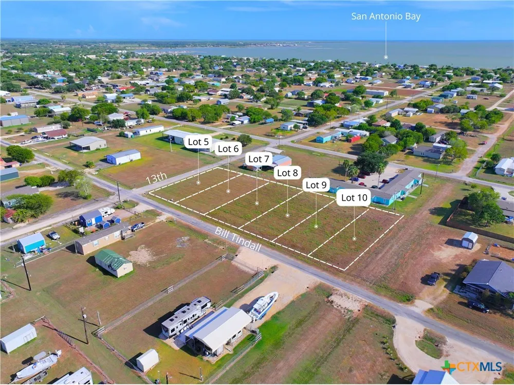 1303 Bill Tindall Drive Seadrift, TX 77983