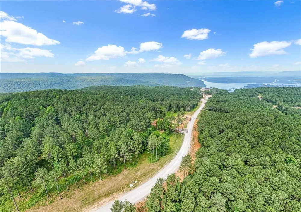 3715 Split Rail Way Guild, TN 37340