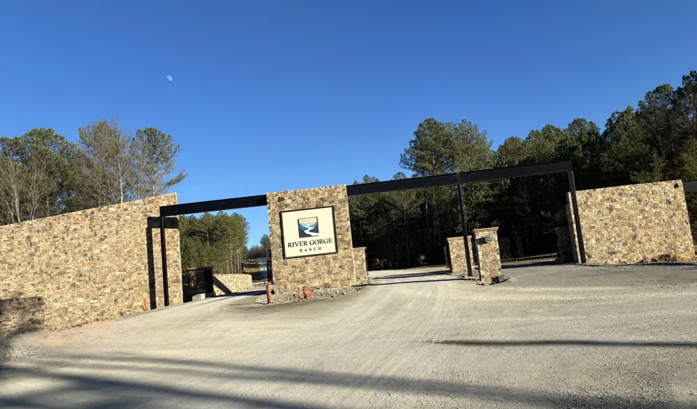 3715 Split Rail Way Guild, TN 37340