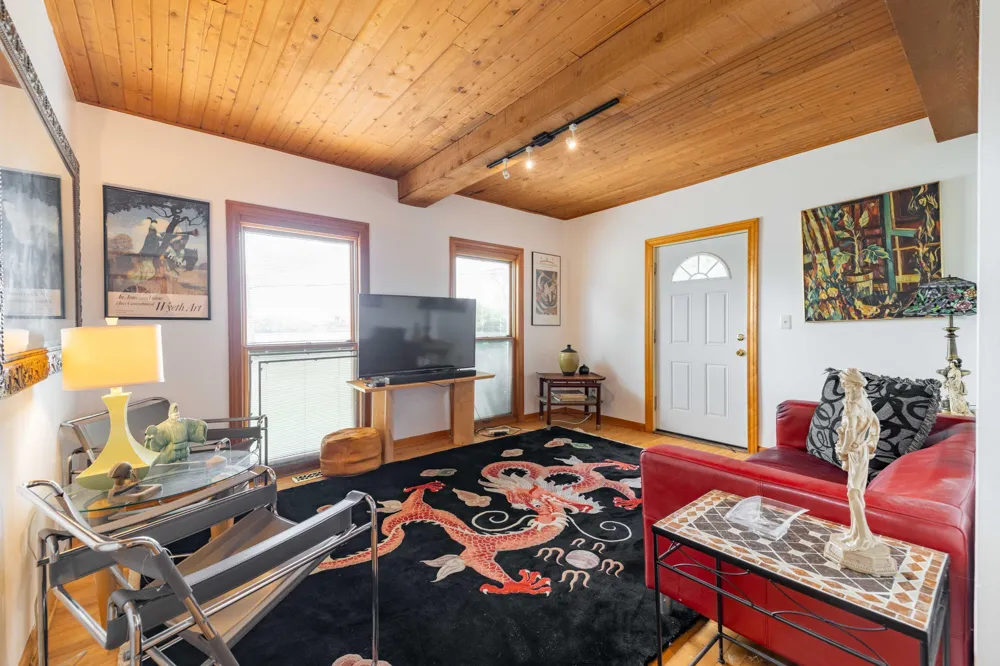 25653 W River Road Grosse Ile, MI 48138