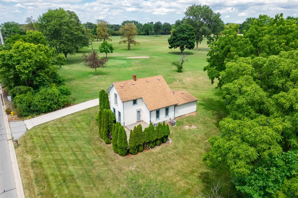 25653 W River Road Grosse Ile Township, MI 48138