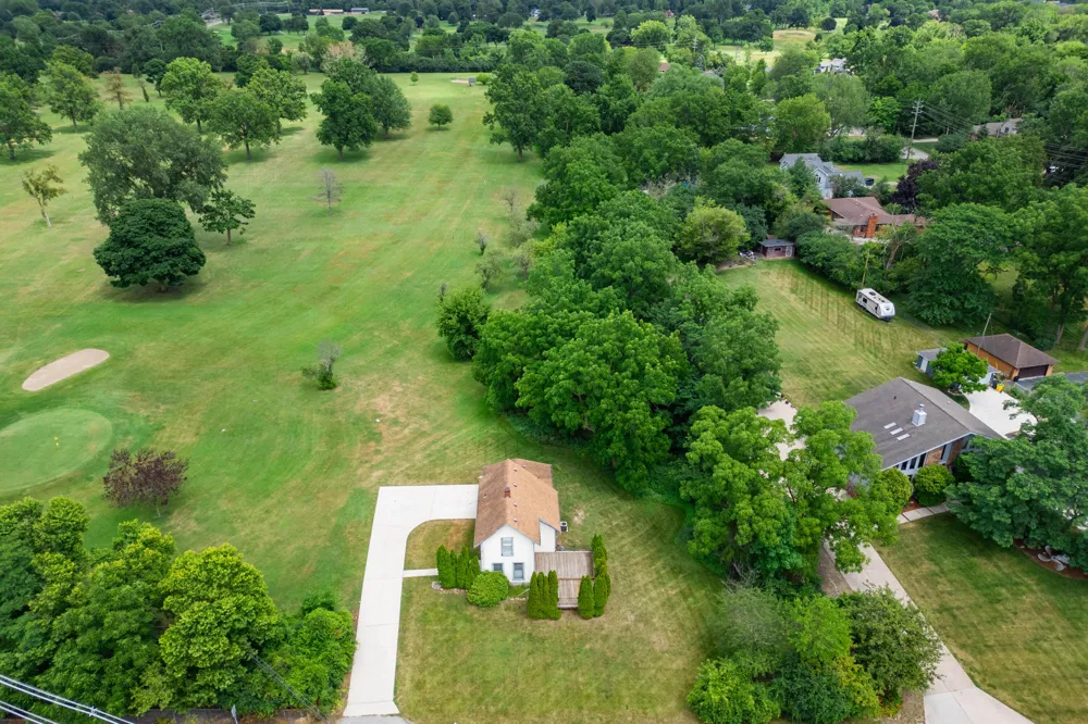 25653 W River Road Grosse Ile Township, MI 48138