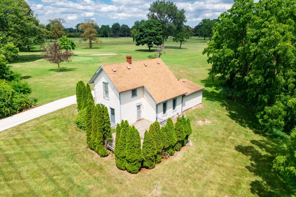 25653 W River Road Grosse Ile Township, MI 48138
