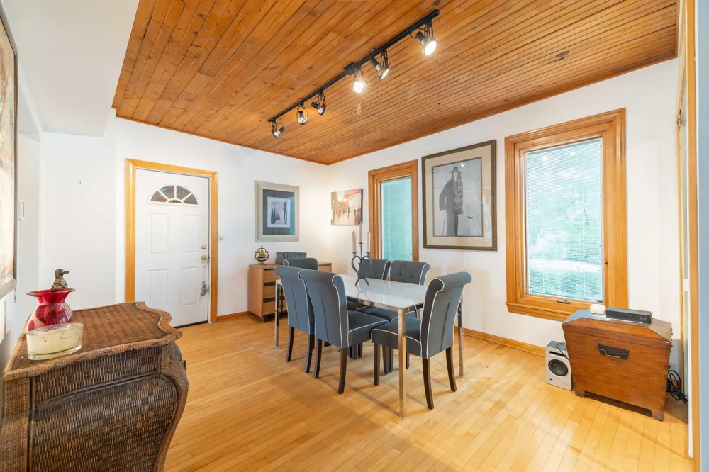 25653 W River Road Grosse Ile Township, MI 48138