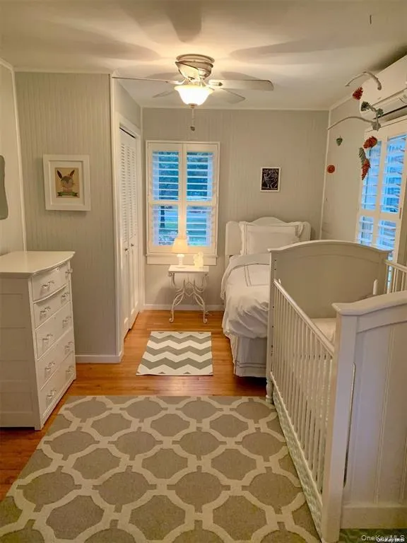 6 Lynn Court Hampton Bays, NY 11946