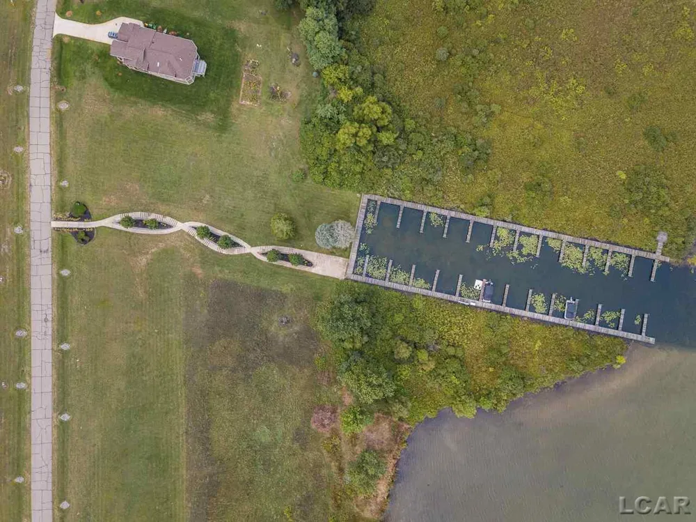 109 Bloomfield Boulevard Cambridge Township, MI 49230