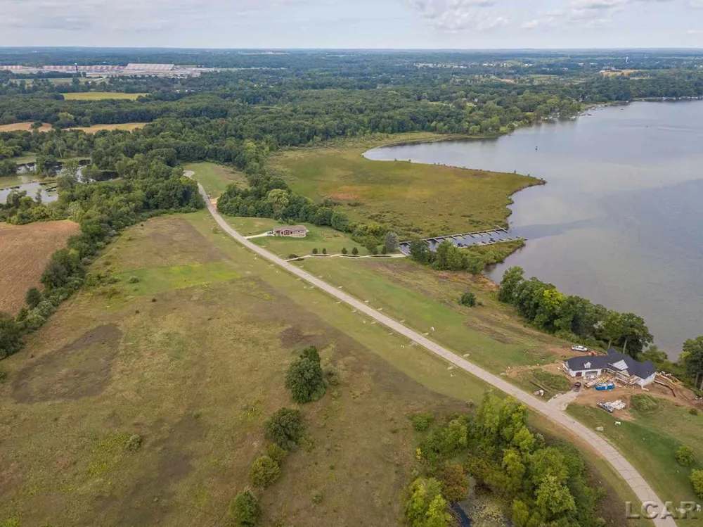 109 Bloomfield Boulevard Cambridge Township, MI 49230