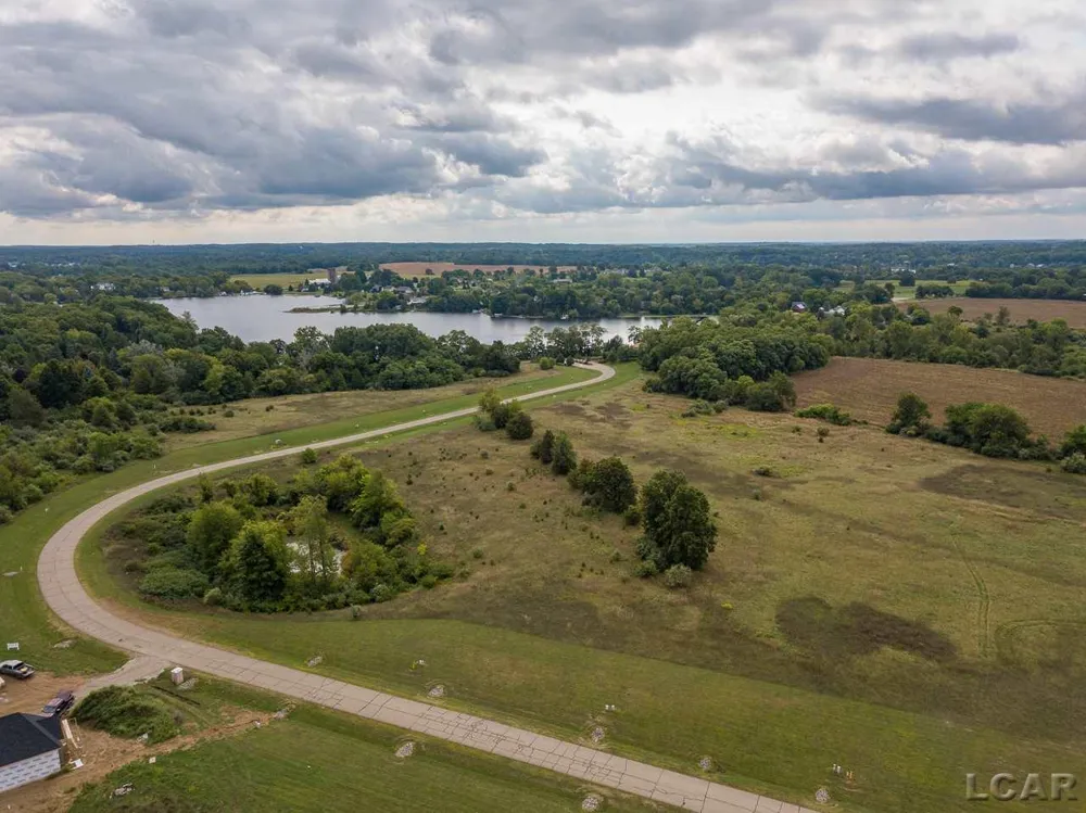 109 Bloomfield Boulevard Cambridge Township, MI 49230