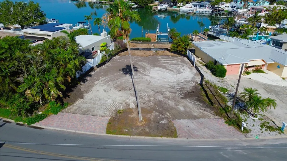 3738 BELLE VISTA DRIVE E St Pete Beach, FL 33706