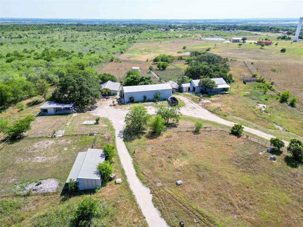 2143 Fm 1966 Maxwell, TX 78656