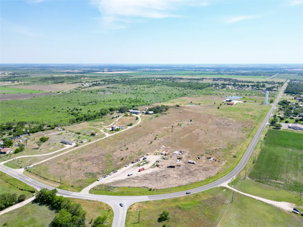 2143 Fm 1966 Maxwell, TX 78656
