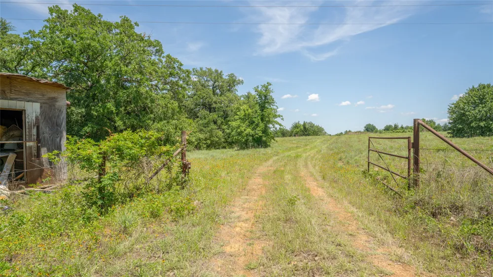 CR 330 Milano, TX 76556