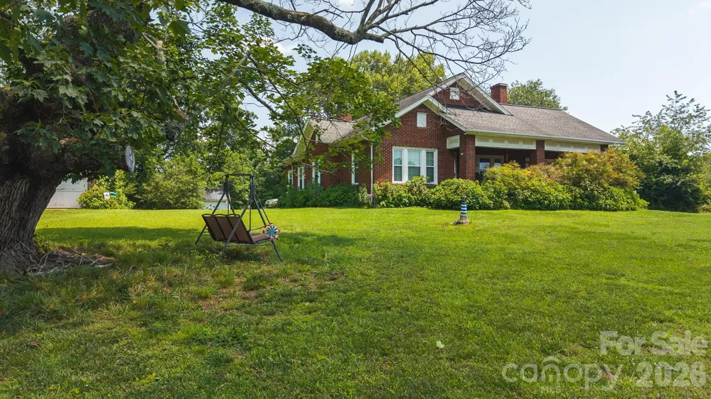 1040 NC 90 Highway W Taylorsville, NC 20681