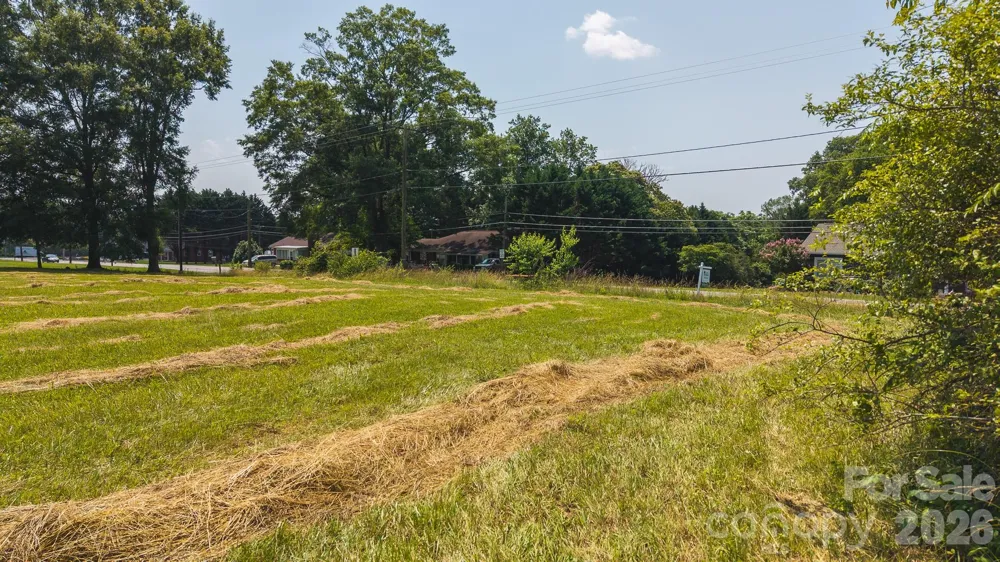 1040 NC 90 Highway W Taylorsville, NC 20681