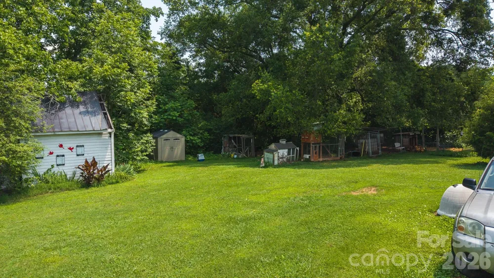 1040 NC 90 Highway W Taylorsville, NC 20681