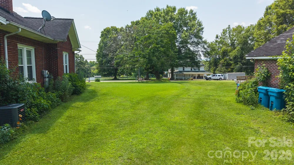 1040 NC 90 Highway W Taylorsville, NC 20681