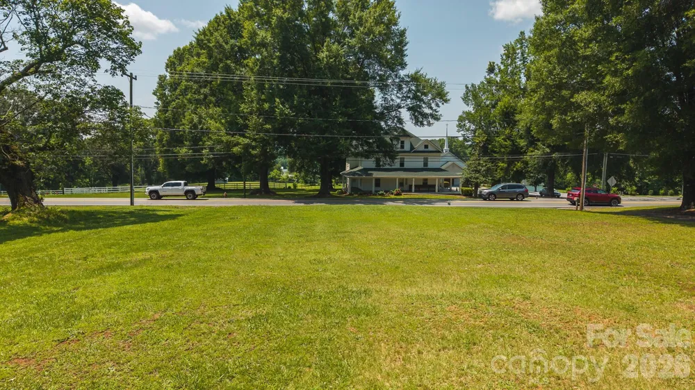 1040 NC 90 Highway W Taylorsville, NC 20681