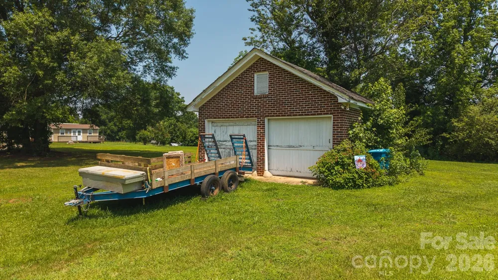 1040 NC 90 Highway W Taylorsville, NC 20681