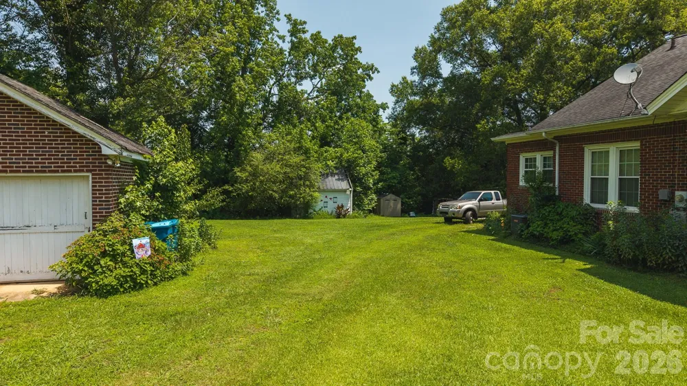 1040 NC 90 Highway W Taylorsville, NC 20681