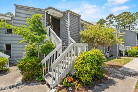 718 Azalea Dr #458