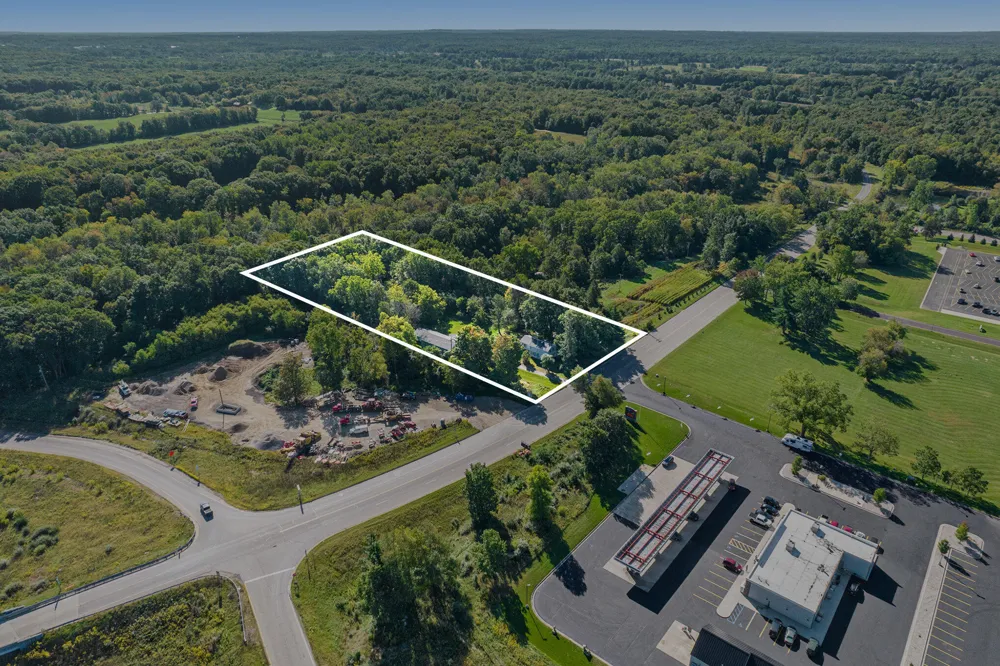 2431 Dearing Road Parma, MI 49269