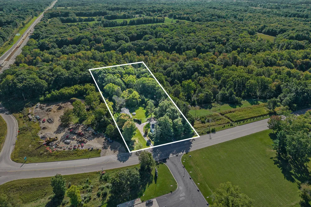 2431 Dearing Road Parma, MI 49269